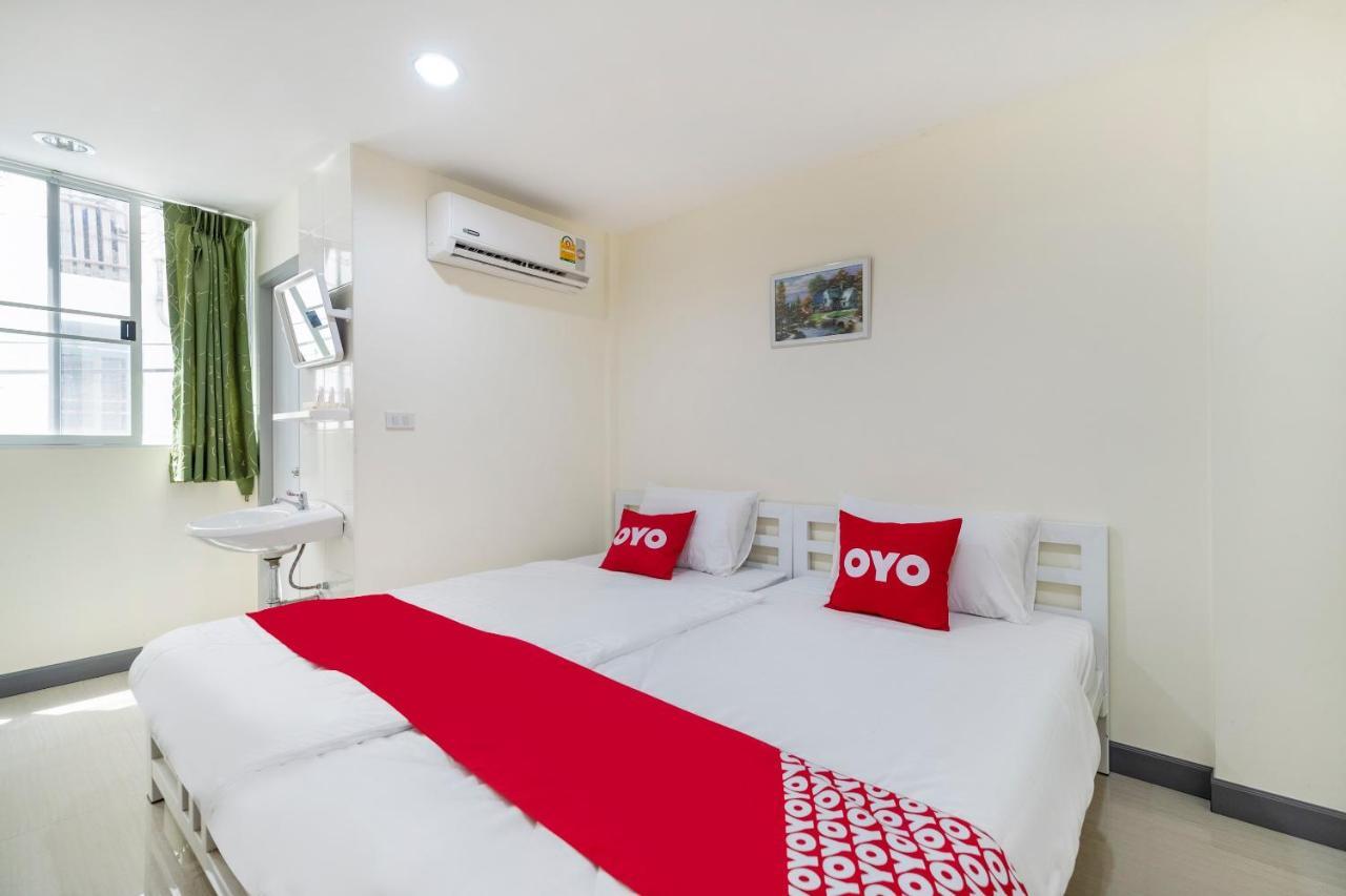 ホテル Oyo 439 Bed & Bus バンコク都 エクステリア 写真